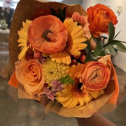 Orange Hand-Tie Pre-Set Arrangement Orange Hand-Tie Pre-Set Arrangement