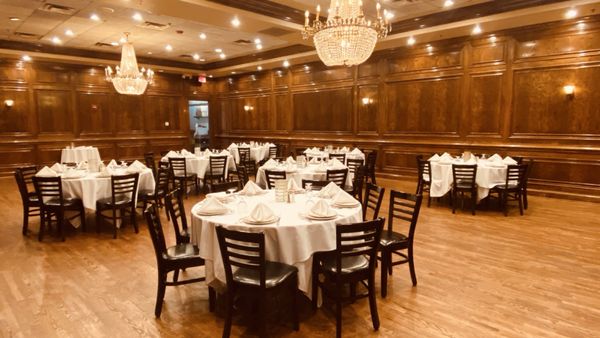 Maggiano's Little Italy by null