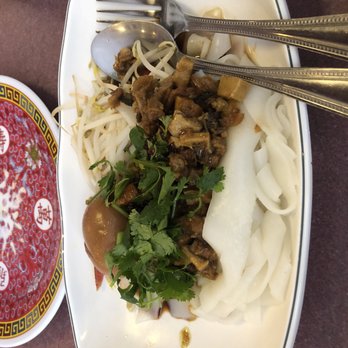 Siam Sunset - Pork rice noodles - Thai Near Me - Los Angeles, California Siam Sunset - Pork rice noodles - Thai Near Me - Los Angeles, California