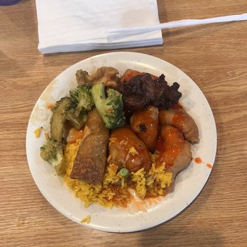 Asian Star China Buffet - Chicken and Broccoli, fired rice, sweet and sour chicken, teriyaki chicken, egg roll. DELICIOUS - Chinese Near Me - Reynoldsburg, Ohio