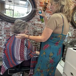 J Sisters Salon