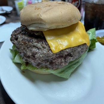 Mary's Cafe - Texas Size Burger with Bacon - American Near Me - Strawn, Texas