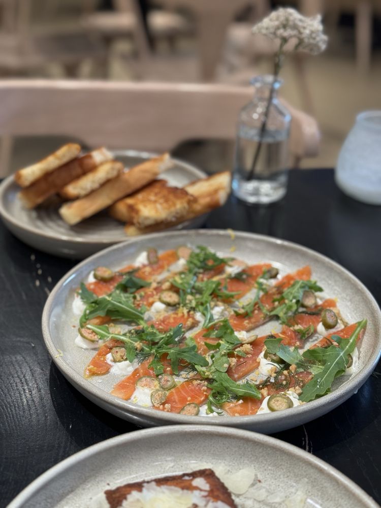 KATIE’S PIZZA & PASTA AT BALLPARK VILLAGE 194 Photos & 90 Reviews