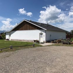 Doggie Daycare & Motel - Front of the facility