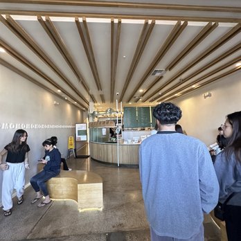 OMOMO Tea Shoppe - Coffee & Tea Near Me - Irvine, California