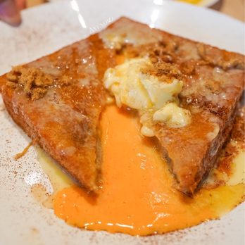 Cafe De Hong Kong - Molten Salted Egg Yolk French Toast w/ Pork Floss - Hong Kong Style Cafe Near Me - Markham, Ontario Cafe De Hong Kong - Molten Salted Egg Yolk French Toast w/ Pork Floss - Hong Kong Style Cafe Near Me - Markham, Ontario