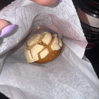 Mariachi Bakery - Hard concha - Coffee & Tea Near Me - Pico Rivera, California