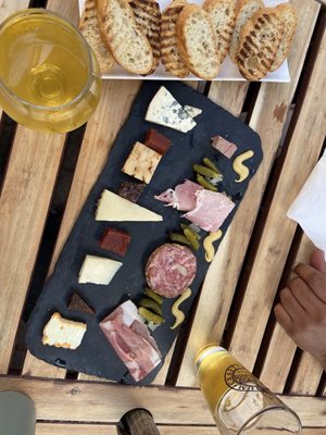 The Bier & Cheese Collective by null