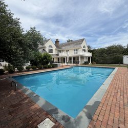 Beachside Pools