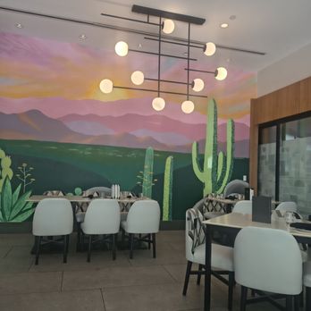 Adams Table - New American Near Me - Phoenix, Arizona