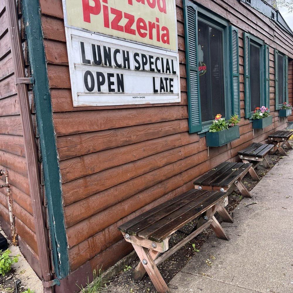 Pequod's Pizza - Pizza Near Me - Morton Grove, Illinois Pequod's Pizza - Pizza Near Me - Morton Grove, Illinois