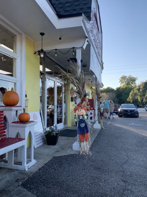 Cammie's Old Dutch Ice Cream Shoppe by null
