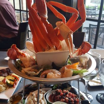 Riverwalk Restaurant - New American Near Me - Yorktown, Virginia