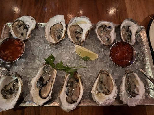 Fin Point Oyster Bar + Grille by null