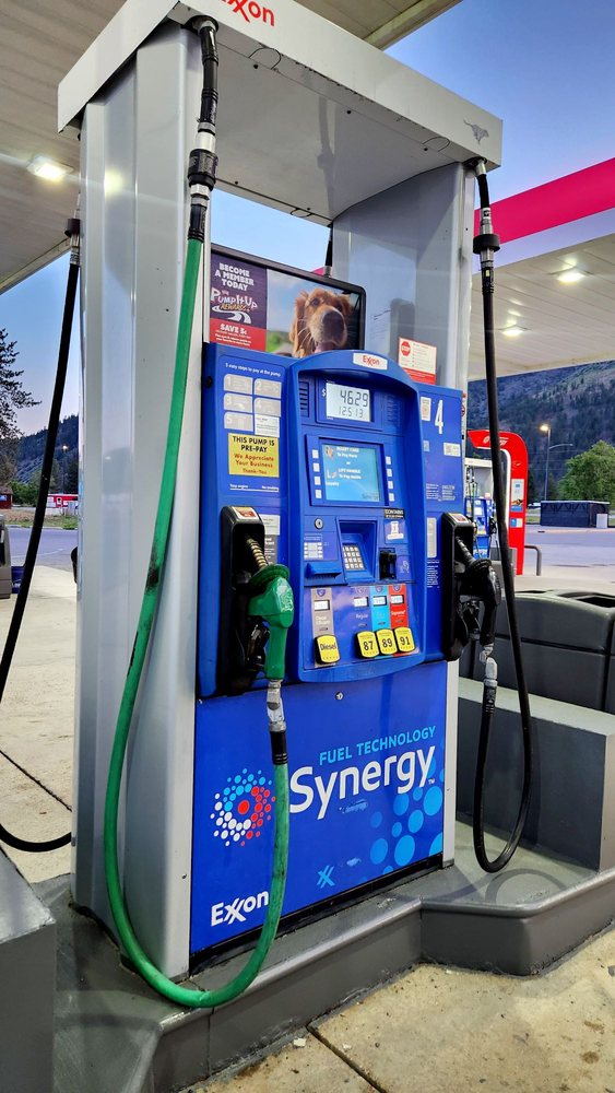 TOWN PUMP Updated June 2024 21 Photos 7985 Highway 200 E