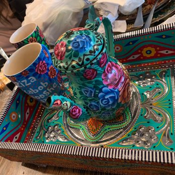 ZiZa Kabob - Beautiful tea set - Mediterranean Near Me - Jessup, Maryland ZiZa Kabob - Beautiful tea set - Mediterranean Near Me - Jessup, Maryland