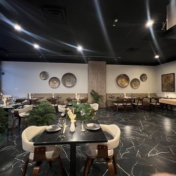 Tokyo Sushi - Beautiful decor - Sushi Bars Near Me - Fort Lauderdale, Florida