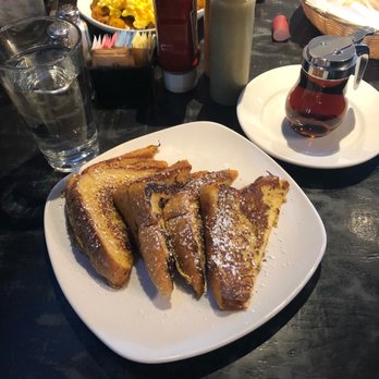 Cafe con Leche - French toast - Mexican Near Me - Chicago, Illinois Cafe con Leche - French toast - Mexican Near Me - Chicago, Illinois