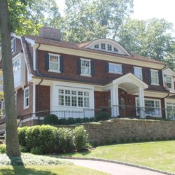 Brian Murphy Architect - Custom Dutch Colonial
