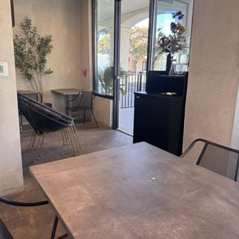 Cafe Con Leche Con Amor - Coffee & Tea Near Me - Hollister, California
