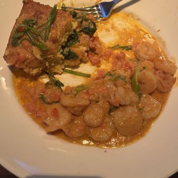 Marlow's Tavern - Shrimp and Grits - New American Near Me - Orlando, Florida Marlow's Tavern - Shrimp and Grits - New American Near Me - Orlando, Florida
