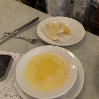 Neptune Oyster - Extra butter and lemons for the lobster roll - Seafood Near Me - Boston, Massachusetts Neptune Oyster - Extra butter and lemons for the lobster roll - Seafood Near Me - Boston, Massachusetts