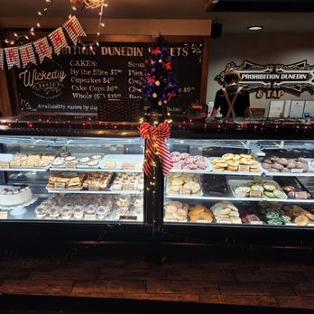 Prohibition Dunedin - Yummy desserts - Gastropubs Near Me - Dunedin, Florida