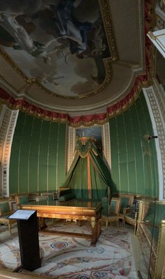 Château de Fontainebleau by null