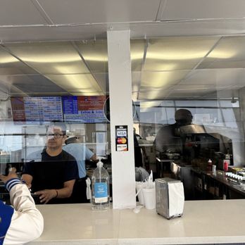 Mickey's Drive-In - Fast Food Near Me - Bellwood, Illinois