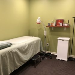 Rapha Acupuncture - Treatment Room