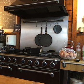 Chez Madame Oleson - Source of eggs, pancakes, and famous "pain perdu" - French Near Me - Genappe, WBR Chez Madame Oleson - Source of eggs, pancakes, and famous "pain perdu" - French Near Me - Genappe, WBR