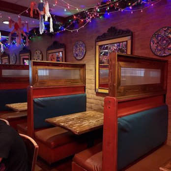 Ojeda's - Dining Area - Mexican Near Me - Dallas, Texas