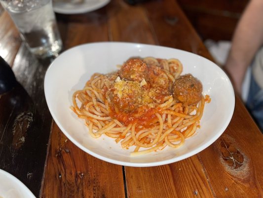La Tavola by null