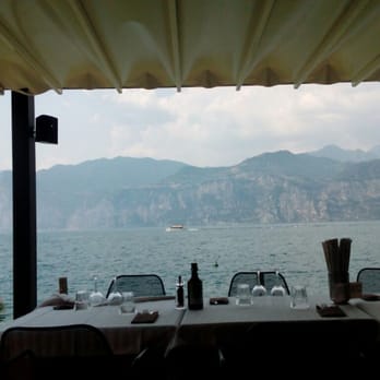 Lido Paina - Perfekte Strandlage - Italian Near Me - Malcesine, VR Lido Paina - Perfekte Strandlage - Italian Near Me - Malcesine, VR