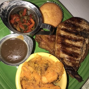 Mama J's Kitchen - Soul Food Near Me - Richmond, Virginia