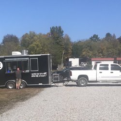 SlingEm's Food Truck - This is what to look for!