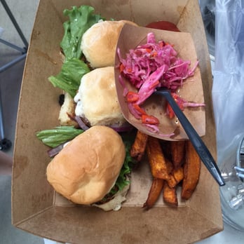 Fire Ant Grill - Cheeseburger sliders with awesome slaw & sweet potato fries - Food Trucks Near Me - Foley, Alabama Fire Ant Grill - Cheeseburger sliders with awesome slaw & sweet potato fries - Food Trucks Near Me - Foley, Alabama