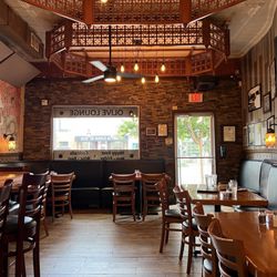 Olive Lounge & Grill - Inside