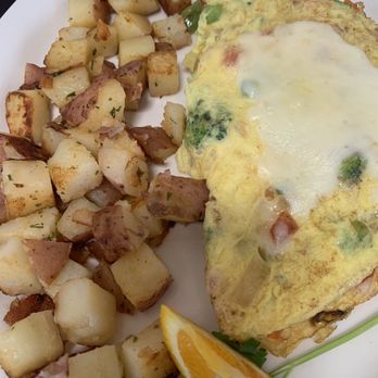 Margie's Diner - Veggie Omelette - Diners Near Me - Paso Robles, California