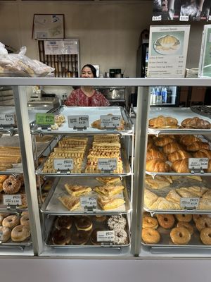 Colonial Donuts by null