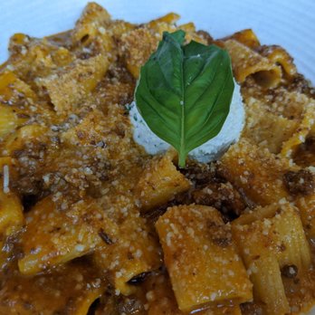 OLIVIA - Mini rigatoni - Italian Near Me - Tampa, Florida OLIVIA - Mini rigatoni - Italian Near Me - Tampa, Florida
