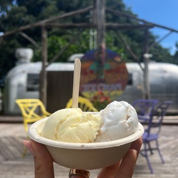 Coconut Glen's Ice Cream - Passion fruit and coconut - Ice Cream & Frozen Yogurt Near Me - Nahiku, Hawaii