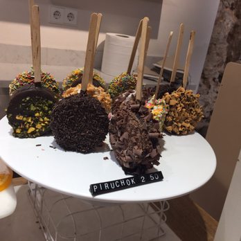 Chök - Cookie/cake pops - Desserts Near Me - Barcelona, B Chök - Cookie/cake pops - Desserts Near Me - Barcelona, B