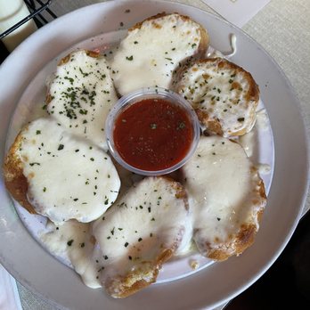 Wells Brothers Restaurant - Garlic Bread w/Cheese - Pizza Near Me - Racine, Wisconsin Wells Brothers Restaurant - Garlic Bread w/Cheese - Pizza Near Me - Racine, Wisconsin