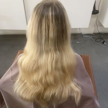 Blonde Blond - before - Hair Salons Near Me - West Hollywood, California Blonde Blond - before - Hair Salons Near Me - West Hollywood, California