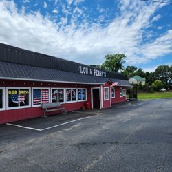 Lou And Perry's - Great little hometown diner!