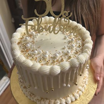 Brenda’s Classic Cakes - Custom Cakes Near Me - Orange, California