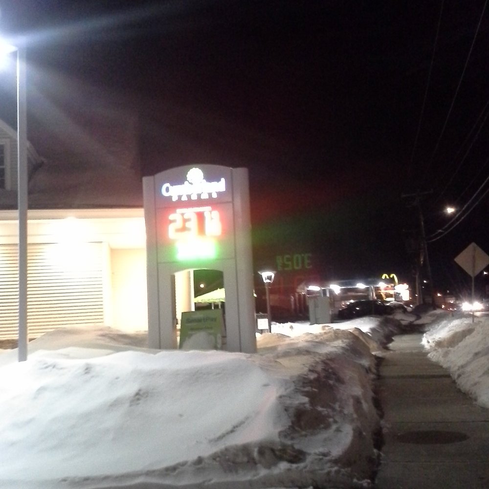Cumberland Farms - a snowy street at night - Convenience Stores Near Me - GREENFIELD, Massachusetts Cumberland Farms - a snowy street at night - Convenience Stores Near Me - GREENFIELD, Massachusetts