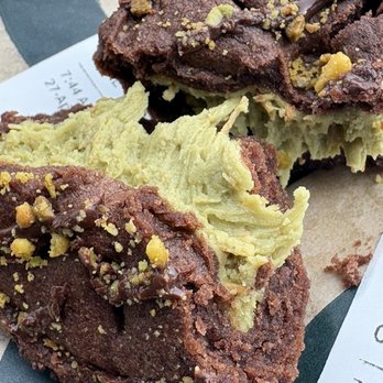 Starbucks - Dry Dubai Chocolate Bite - Coffee & Tea Near Me - Fullerton, California