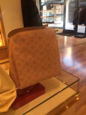 Louis Vuitton Aspen by null